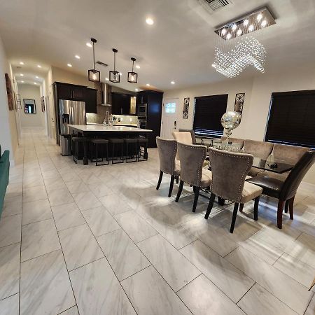 The Villa Orlando@College Park. Sleeps16 Exterior foto